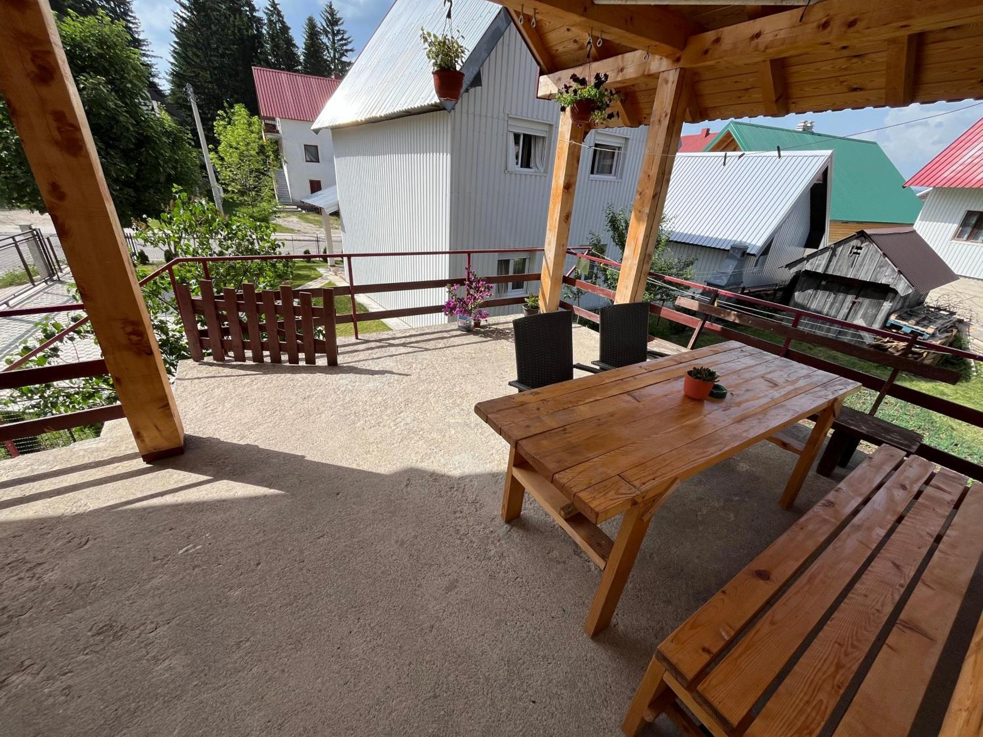 Apartment Phillip Rooms Žabljak Exteriör bild